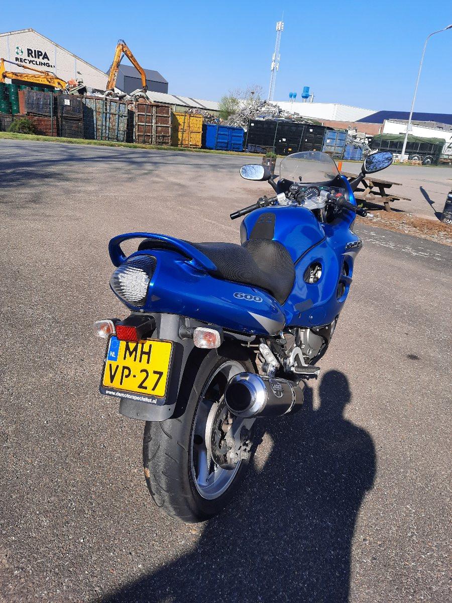 Suzuki GSX600F uit 2000, sportieve toermotor