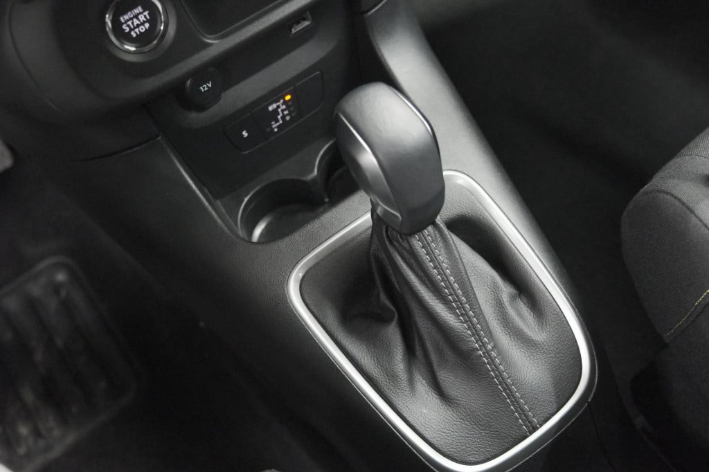 Citroen C3 puretech 110 eat6 max | apple carplay | parkeersensoren | 16 inc