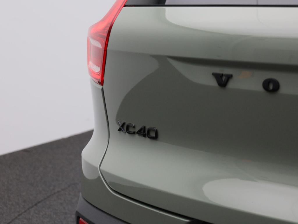 Volvo XC40 single motor extened range core 82 kwh | automaat | apple carpla