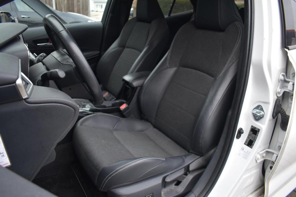 Toyota Corolla 1.8 hybrid dynamic | camera | apple carplay | android auto |