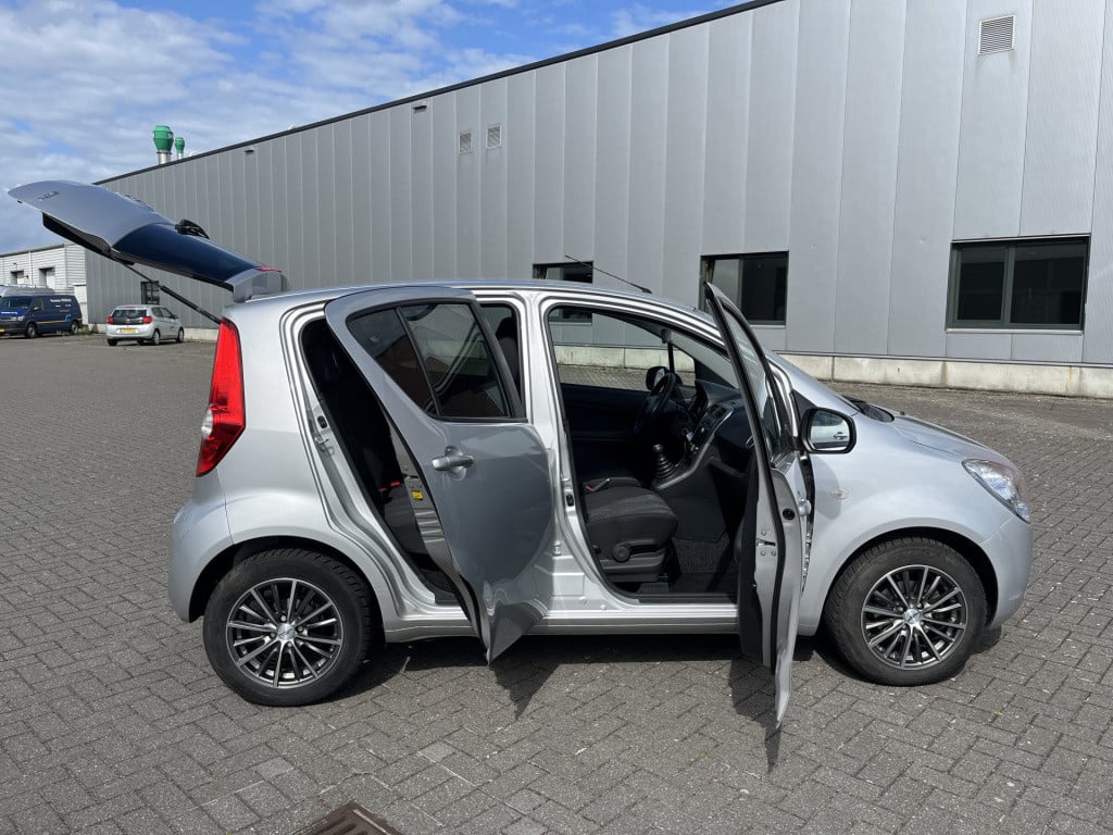 Opel Agila 1.0 berlin 5 drs 45 dkm airco nl l.m.v.