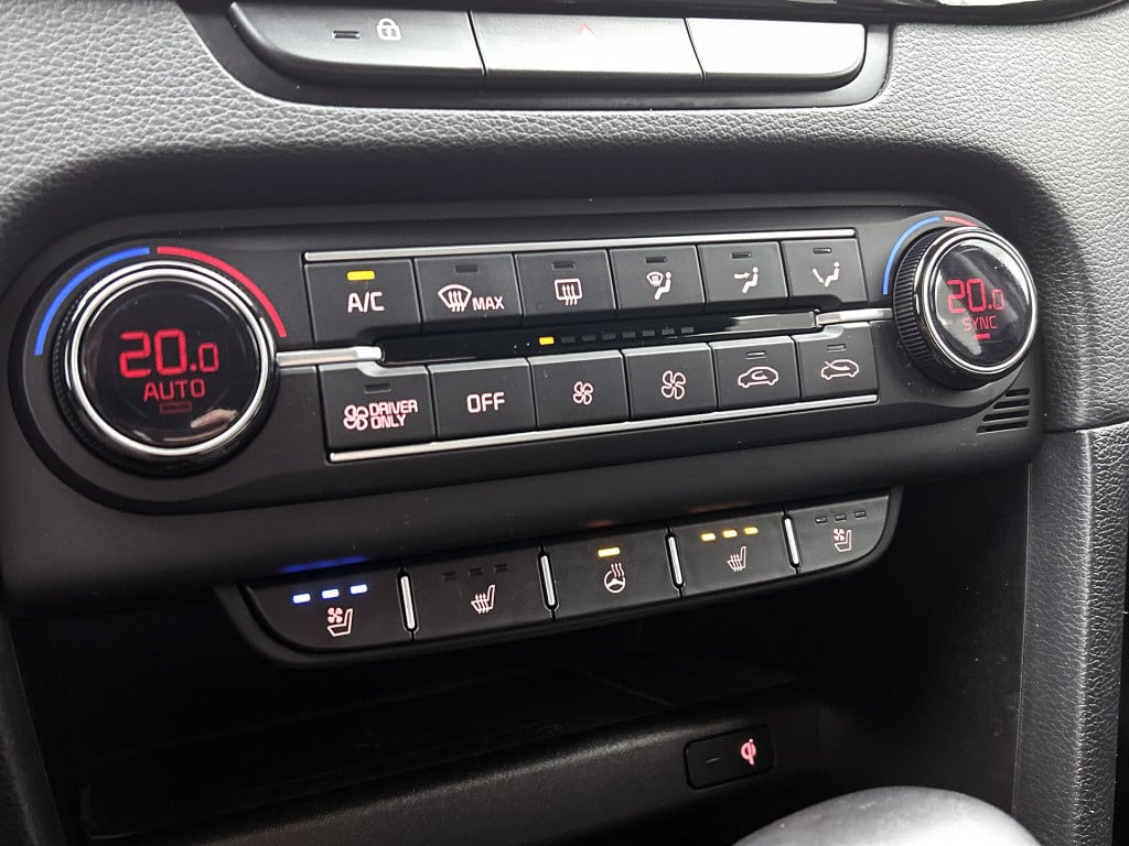 Kia Ceed Sportswagon 1.6 gdi phev dynamicplusline stoel verwarming/verkoeli