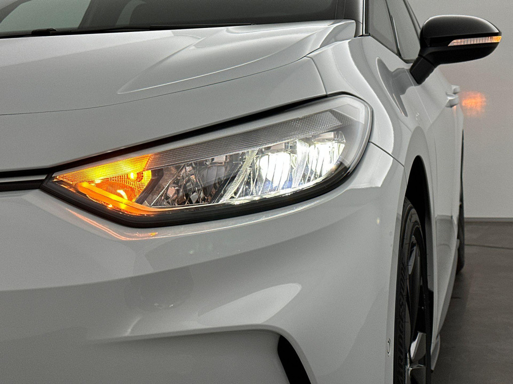 Volkswagen Id.3 pure business 52 kwh accu. 125 kw / 170 pk hatchba