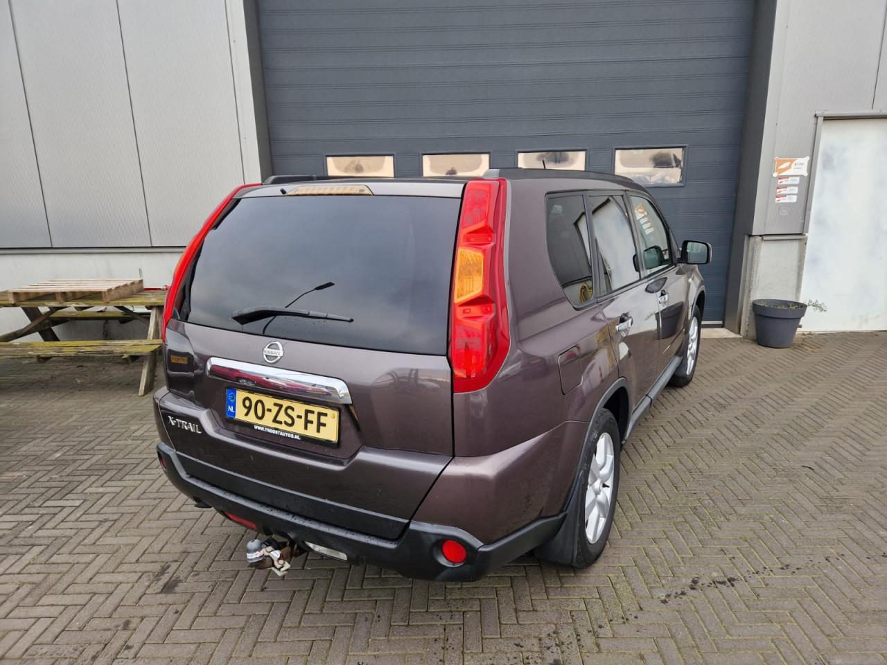 TE KOOP NISSAN X TRAIL 2.5 LE 4WD MET TREKHAAK APK TOT FEBRUARI 2027