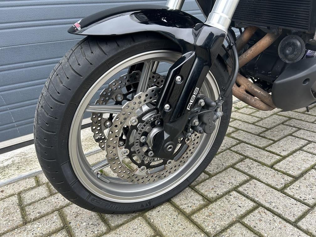 Kawasaki Versys 650 mét ABS uit 2007, koffers, handvatverwarming €2995,-