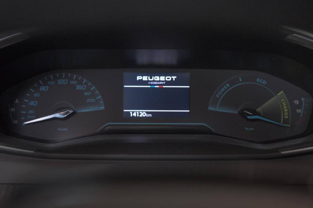 Peugeot 2008 1.2 hybrid 136 style | apple carplay | parkeersensoren | clima