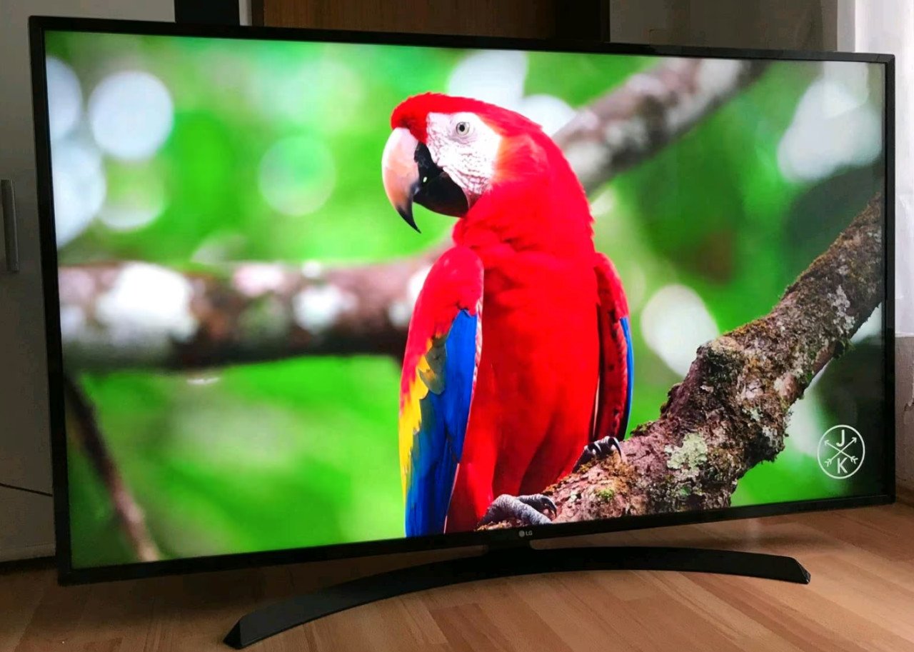 Prachtige Smart 49 inch (125CM) cm grote LG 4K uhd led tv. Wi-Fi Bluetooth
