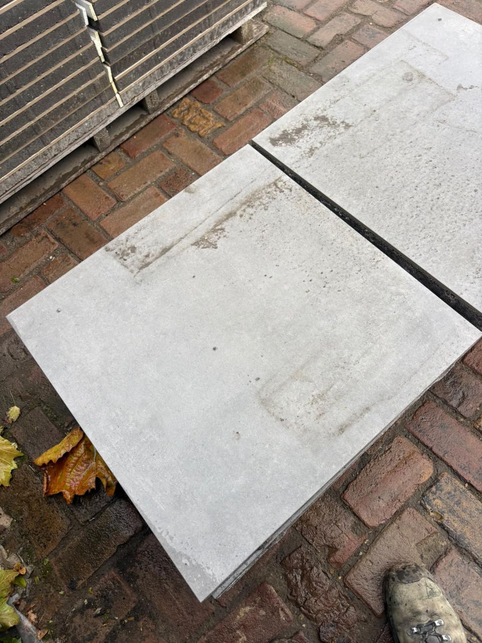 Partij keramische tegels Pisa Sabbia 60x60x4
