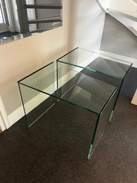 Glazen bijzettafels
