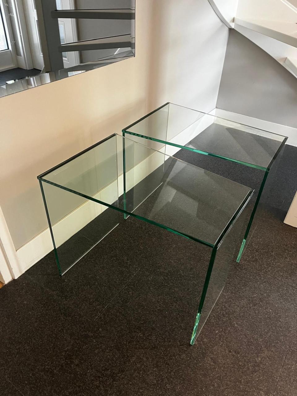 Glazen bijzettafels