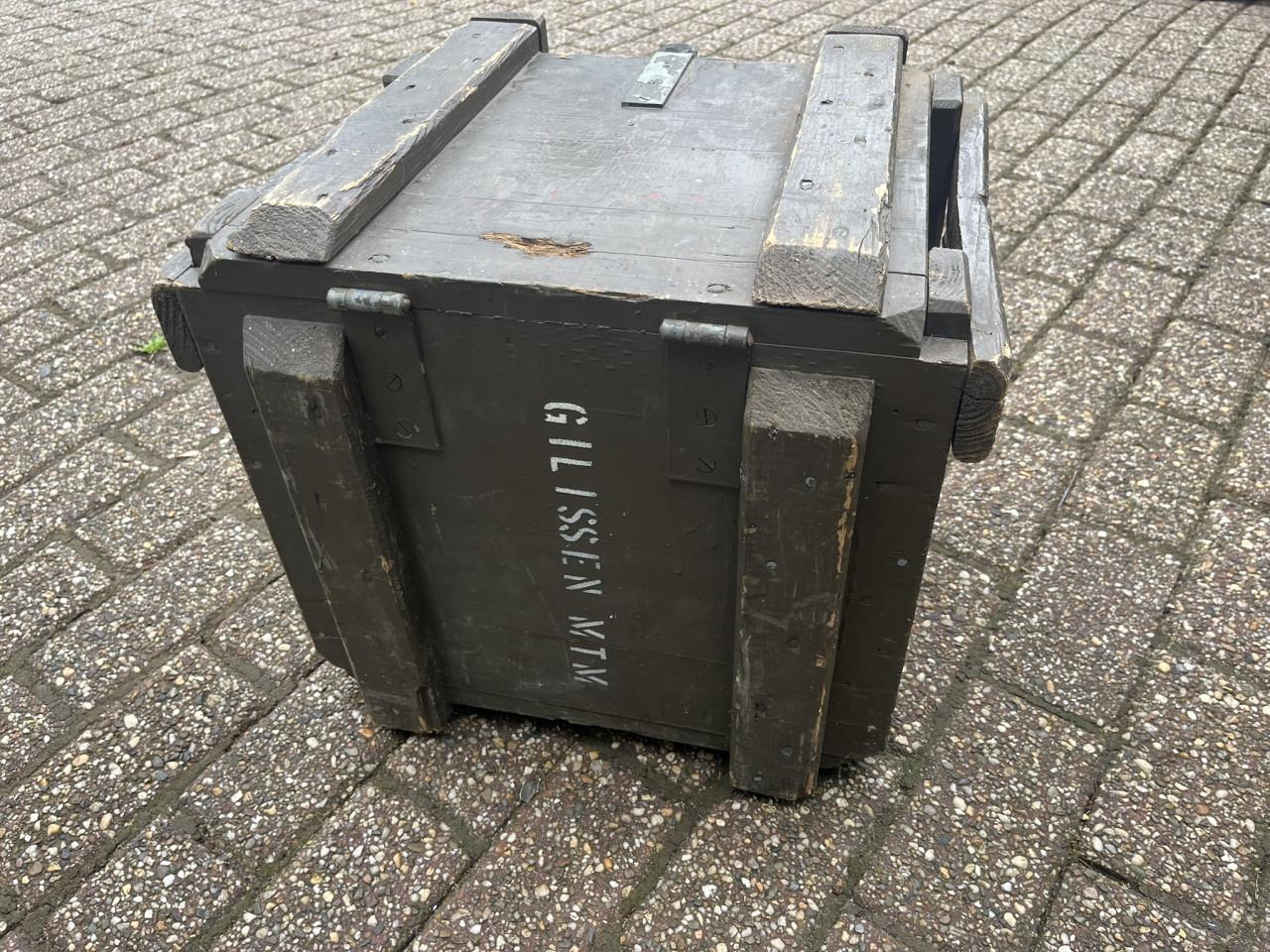 Houten legerkist