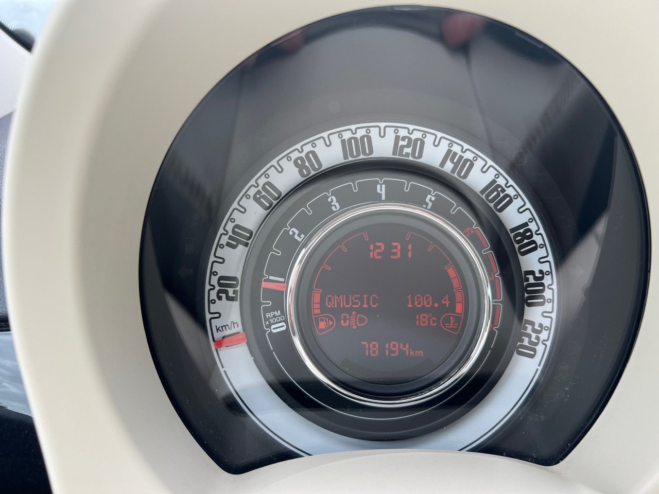 Topstaat; Fiat 500 Cabrio uit 2015 met slechts 78.000 km