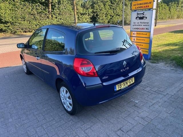 Renault Clio 1.2-16v rip curl