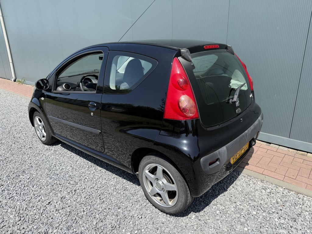 Peugeot 107 1.0-12v xs airco 3-drs