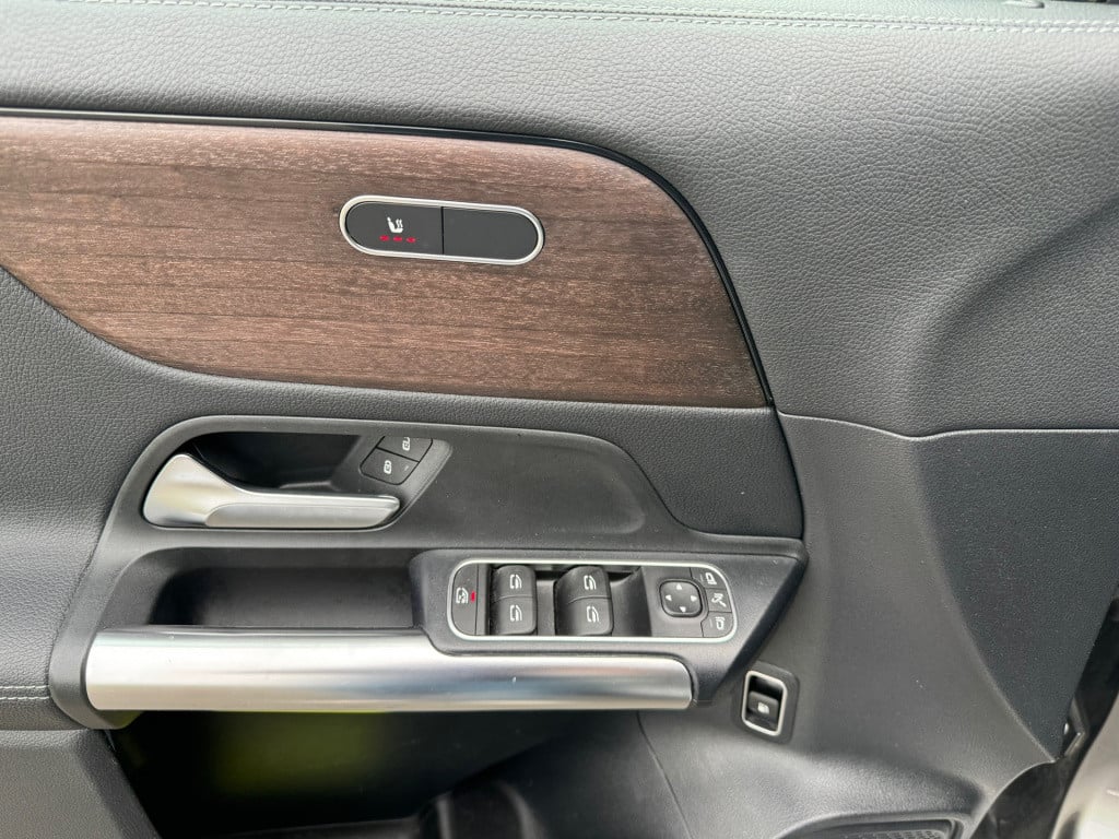 Mercedes-Benz Gla-klasse 250 e progressive business line automaat , achteru