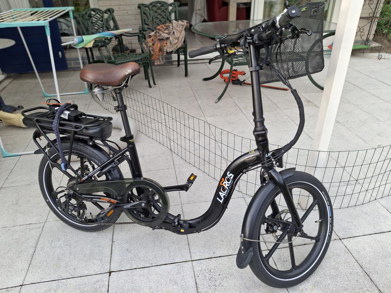 VOUW FIETS  LACROS I BIKE, NW STAAT 127 KM .. VERKOCHT;;