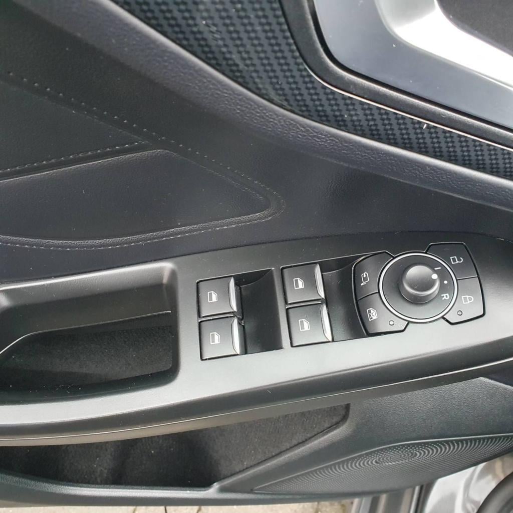 Ford Focus 1.0 ecoboost hybrid st line x automaat 125pk