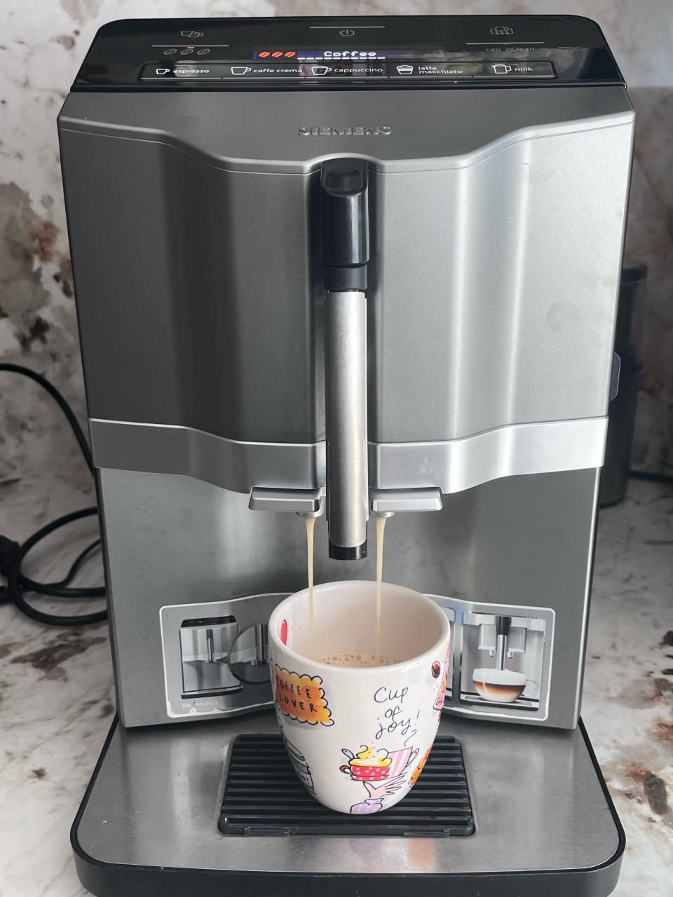 Siemens EQ.3 s300 volautomatische bonen koffiemachine