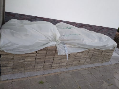 Tegels ca. 60m2 (afm: 20cm×20cm×5cm)