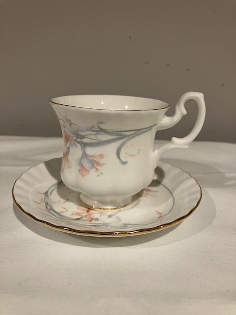 Kop en schotels Royal Albert