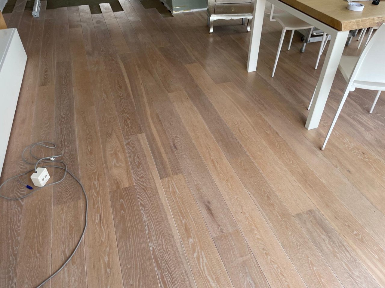 Gereserveerd. Gratis op te halen. Houten vloer eiken white wash