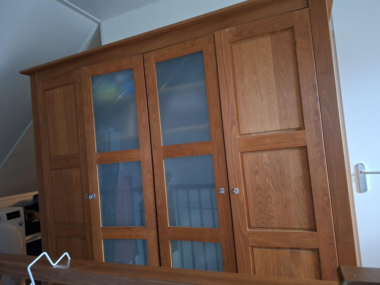 Kledingkast massief hout