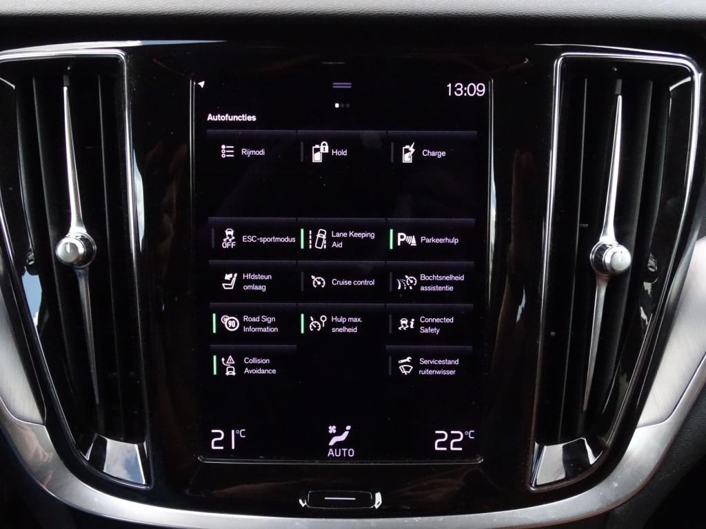 Volvo V60 2.0 t6 recharge awd inscription expression adapt. led | sensus co