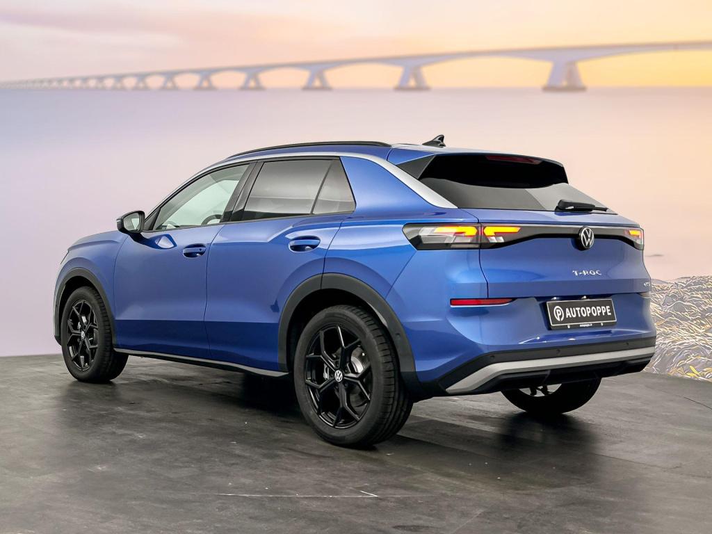 Volkswagen T-roc life first edition 1.5 etsi 85 kw / 116 pk suv 7 v introdu