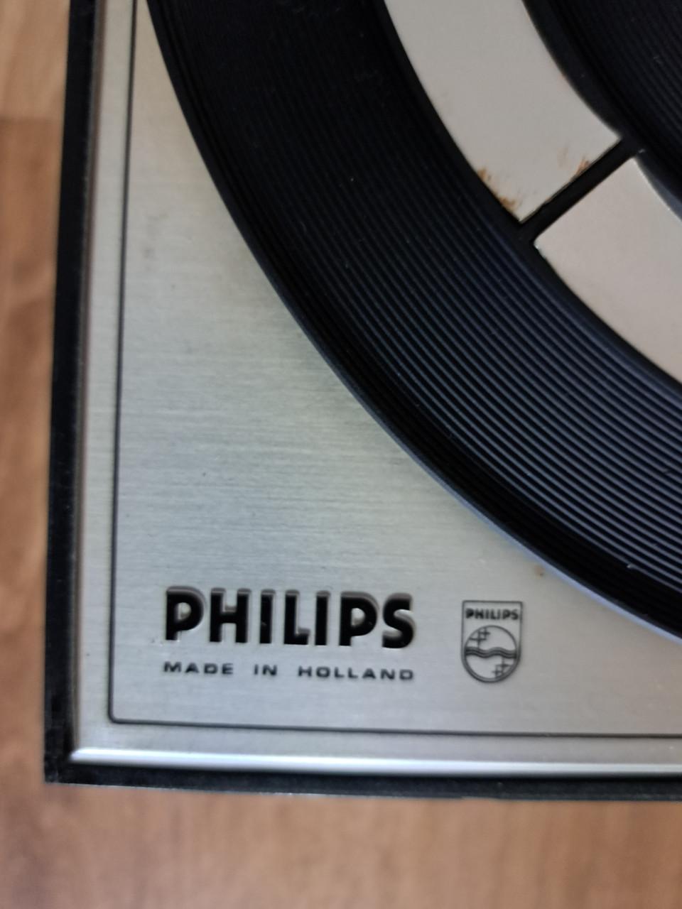 Platenspeler Type Philips 715 stereo compleet.
