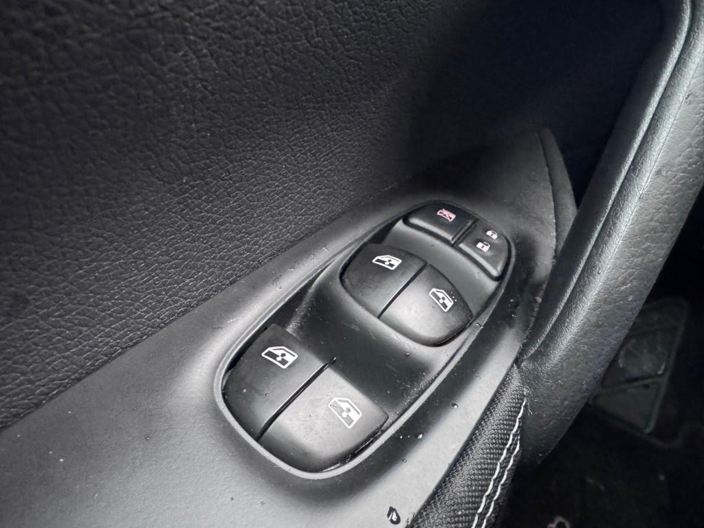 Nissan Qashqai 1.2 n-connecta