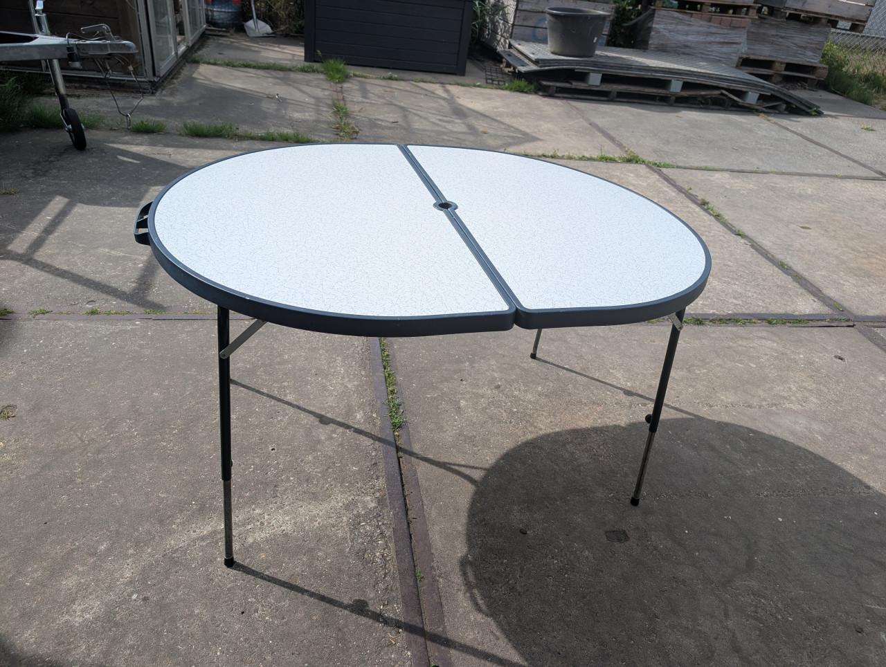 Inklapbare tuintafel