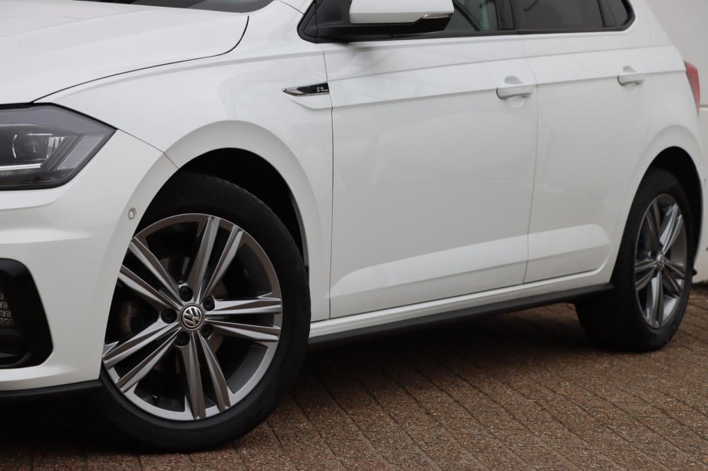 Volkswagen Polo 1.0 tsi highline business r-line advance dsg7