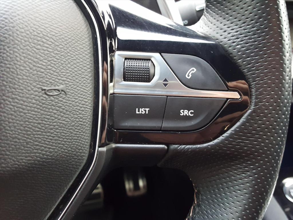 Peugeot 3008 gt 1.2-130pk automaat/eat8 navigatie| trekhaak | apple carplay