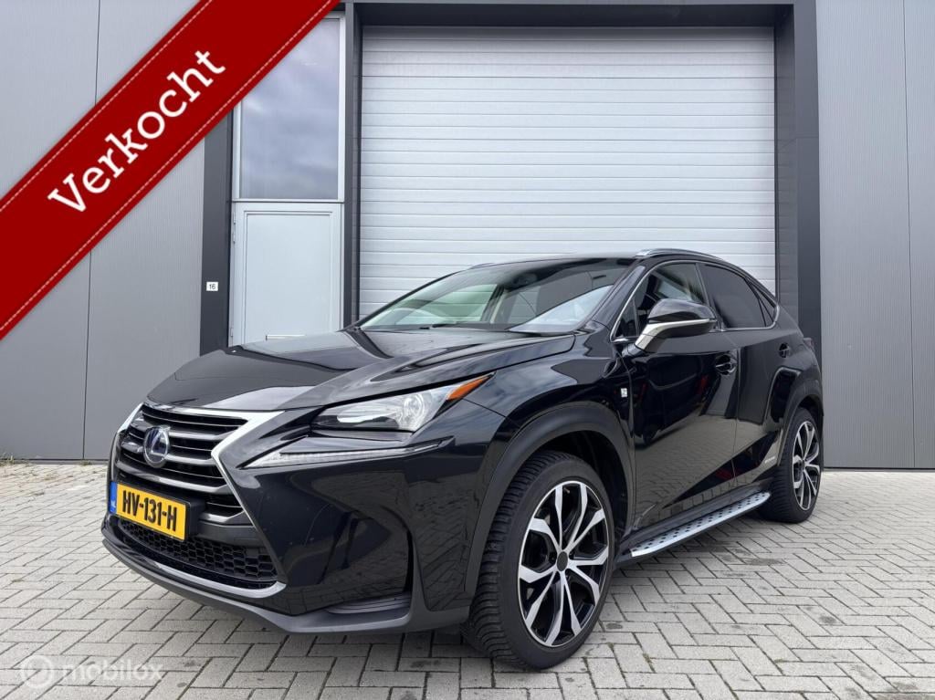 Lexus Nx 300h awd 25th edition