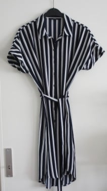 Donkerblauw wit gestreept vertikaal jurk  maat s