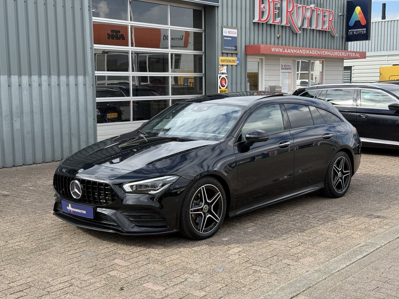 MercedesBenz CLA Shooting Brake AMG |Pano | Sfeer | Memory