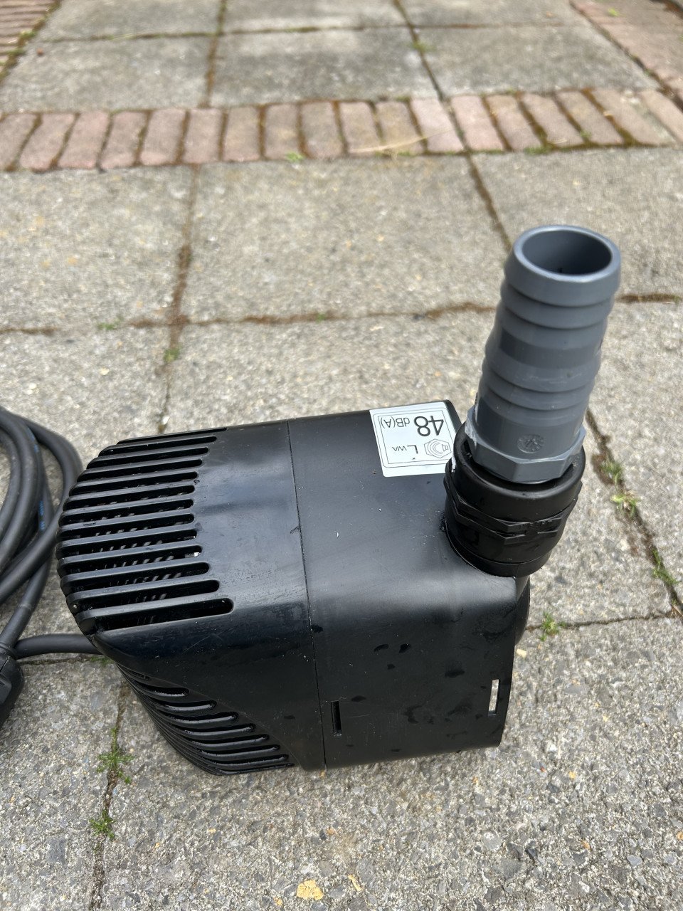 Te koop Messner mpf 6000 sterke en zuinigeVijverpomp snoer 4.60 meter