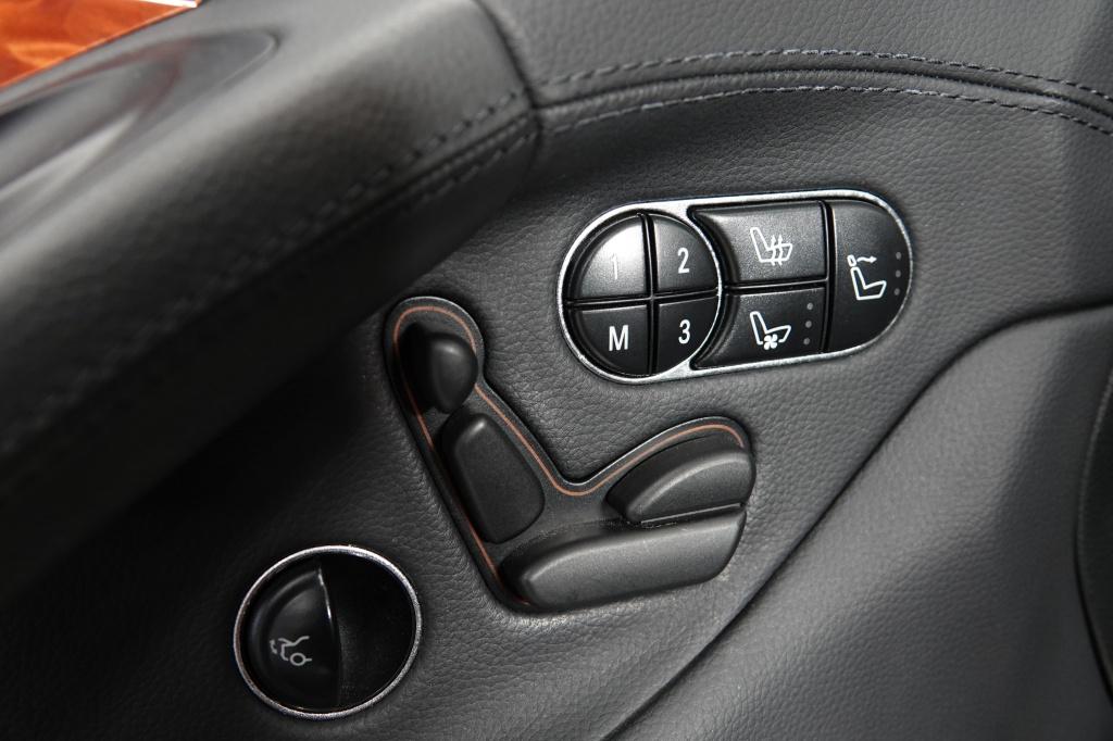 Mercedes-Benz Sl 500 | massage stoelen | designo | cruise | pdc |