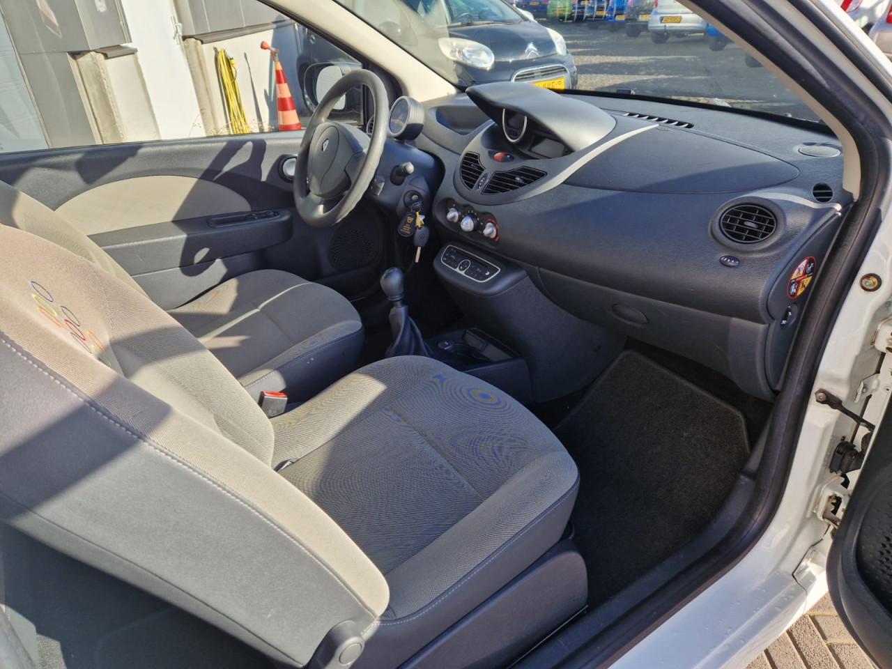 TE KOOP RENAULT TWINGO 1.2 16V COLLECTION 108.434 KM