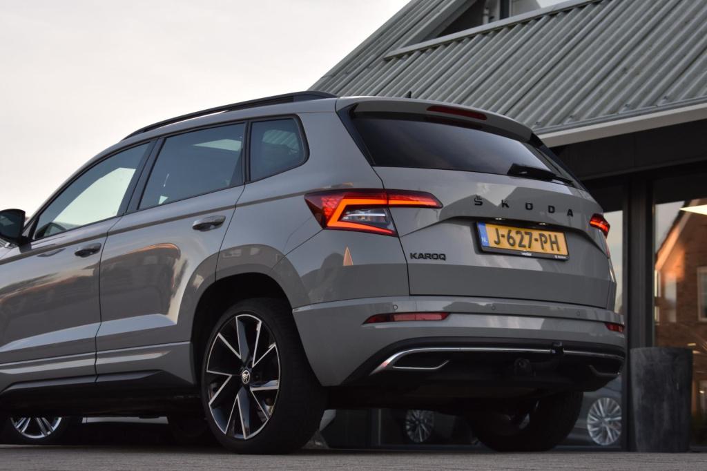 Skoda Karoq 1.5 tsi act sportline mj21 | trekhaak | pano | apple carplay | 