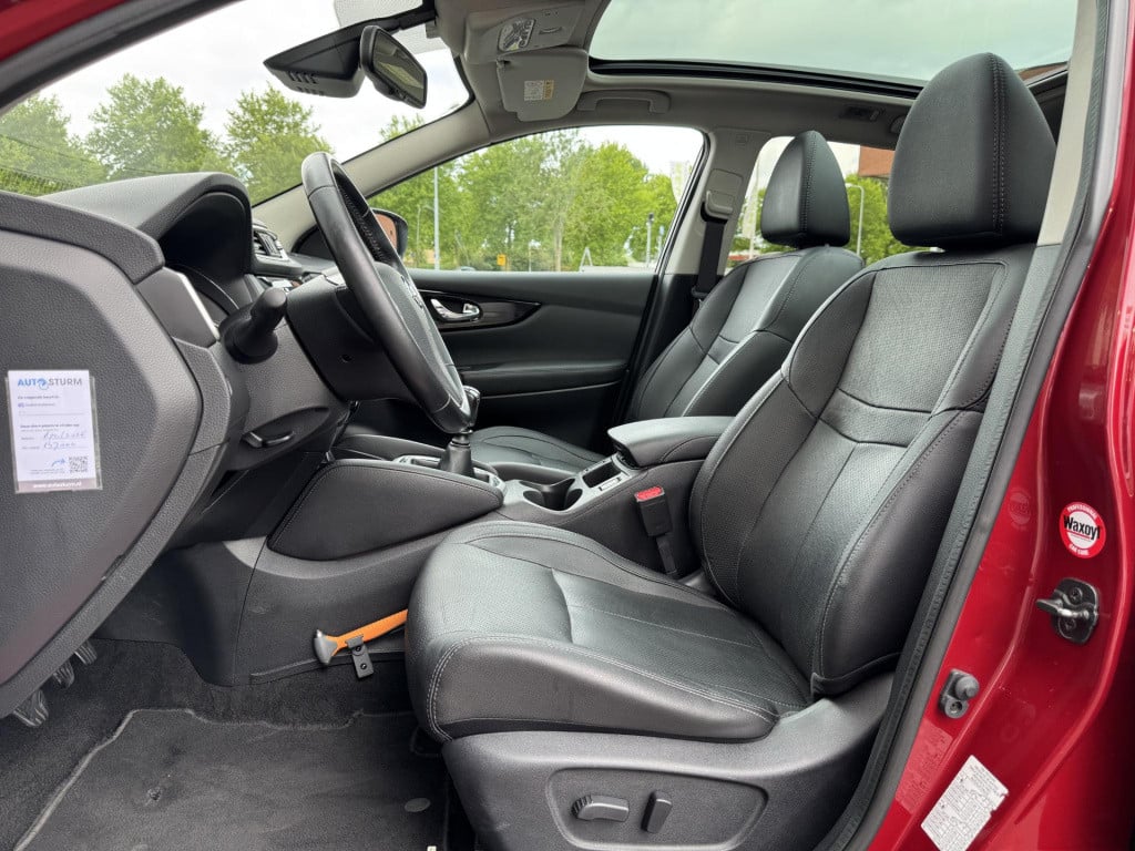 Nissan Qashqai 1.2 tekna | trekhaak | navigatie | leder | 360° camera | sto