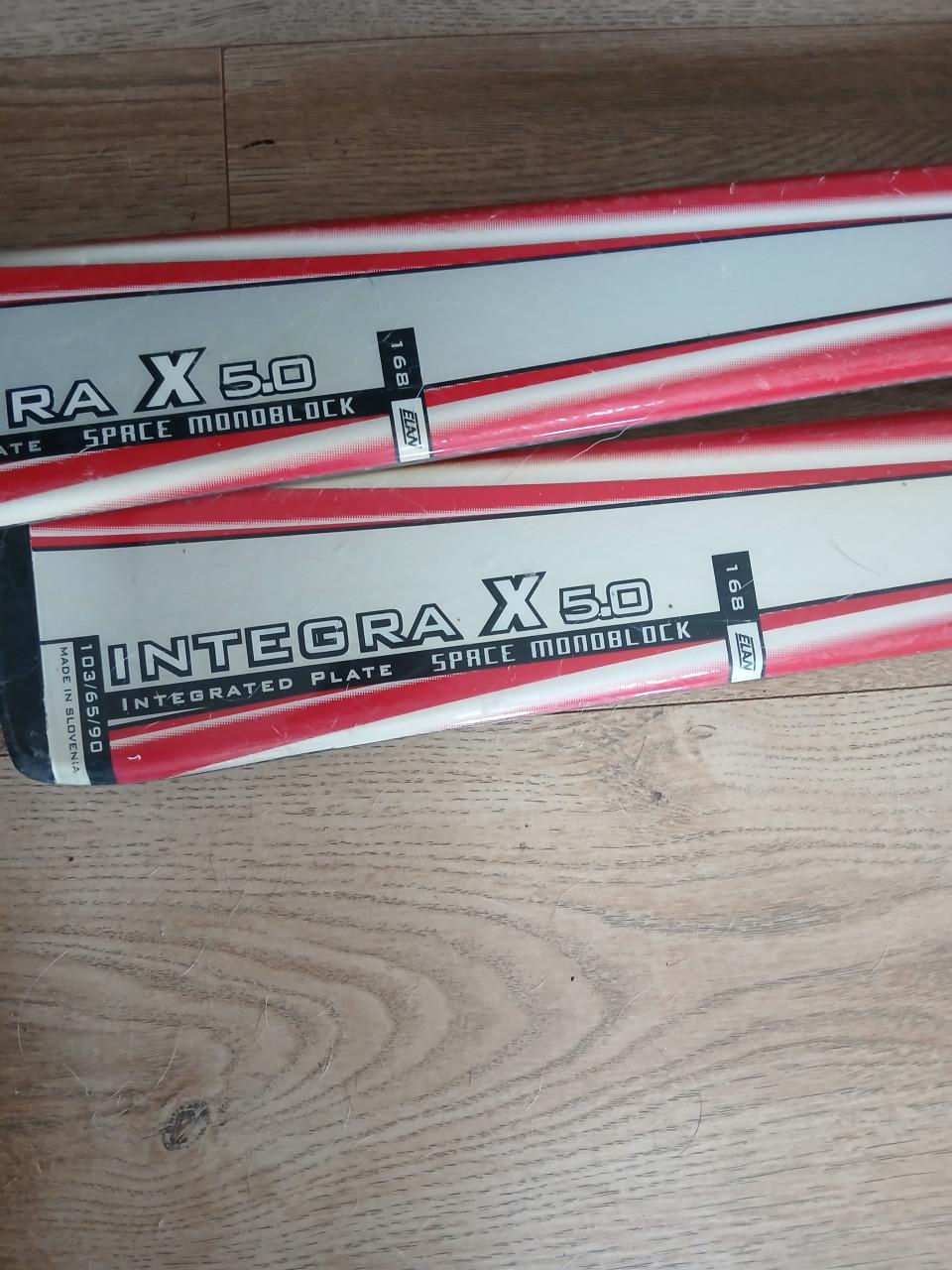 Ski's Elan 1,68 en schoenen mt 43