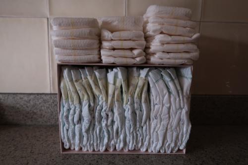 Luiers 17 van maat 0 (newborn) en 19 van maat 1. 36 luiers voor €5,00 samen