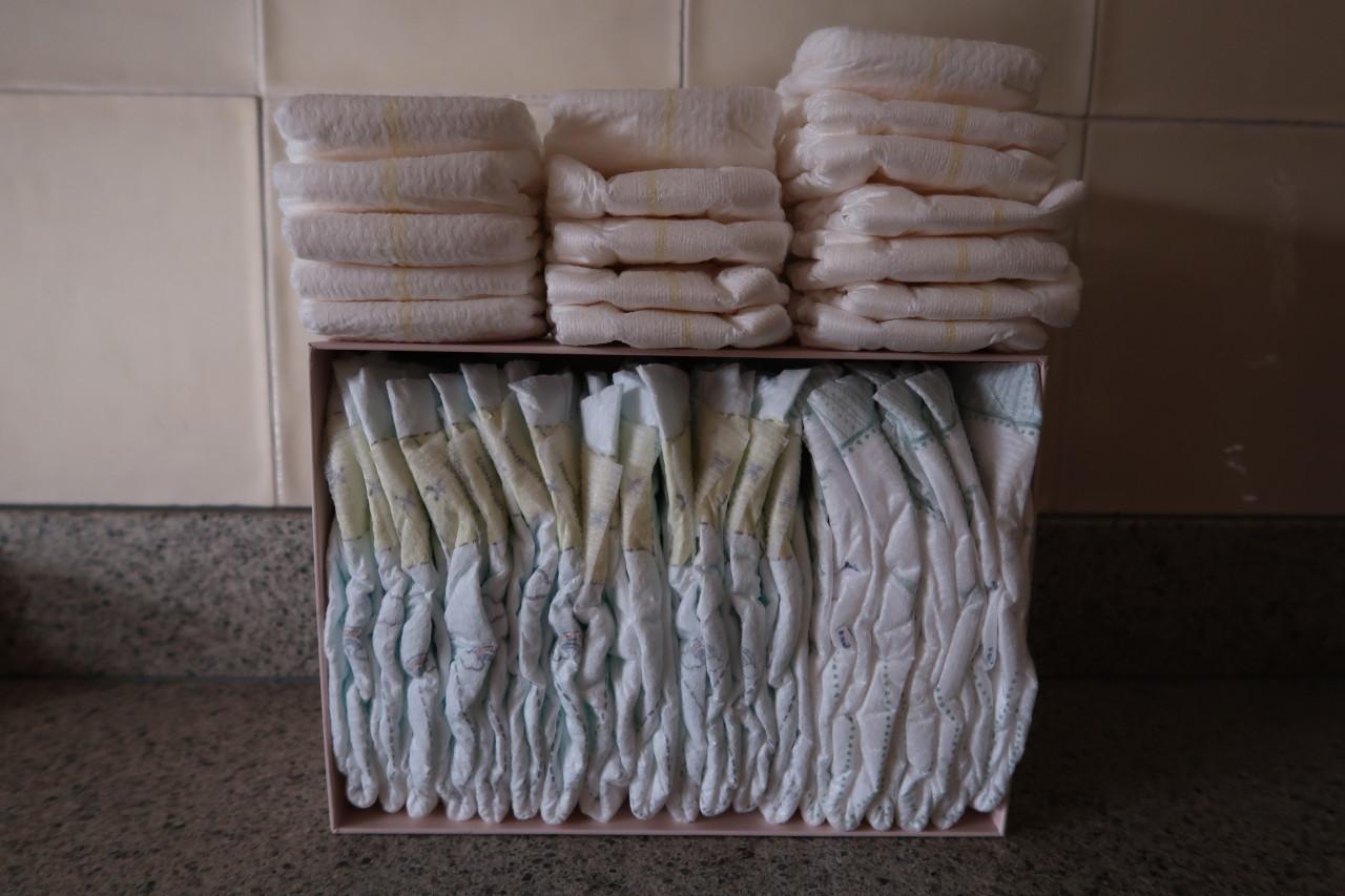 Luiers 17 van maat 0 (newborn) en 19 van maat 1. 36 luiers voor €5,00 samen