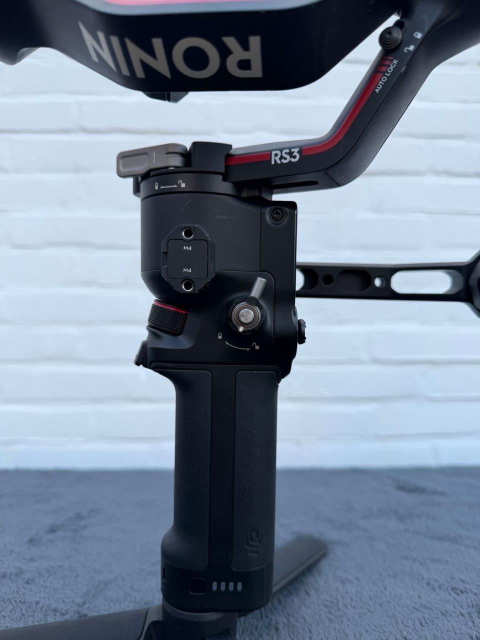 DJI- RS3 Gimbel + SmallRing Sling handgrip + Smallrig Vertical