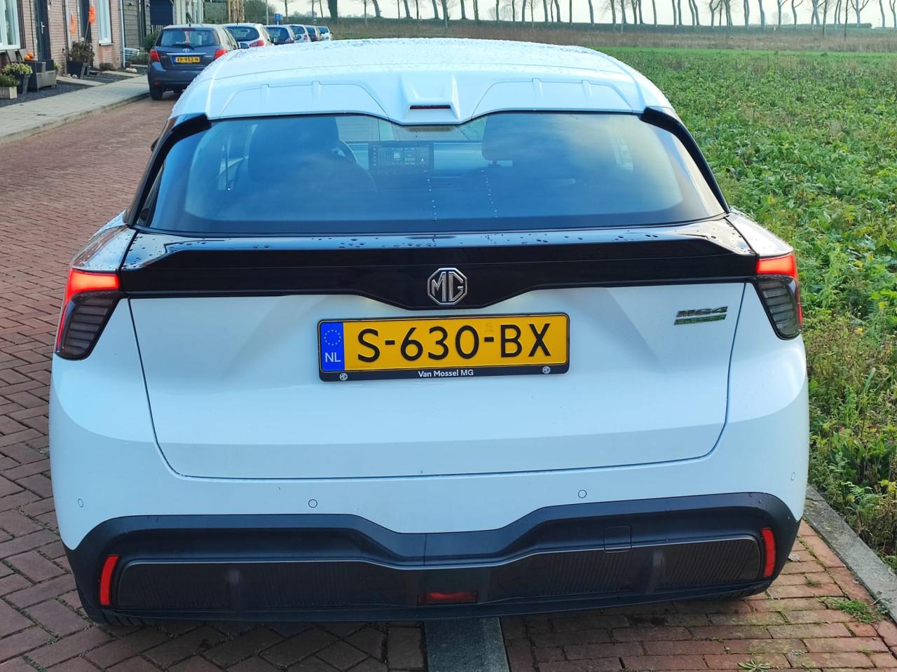 MG 4  bj 2023 45000 km.