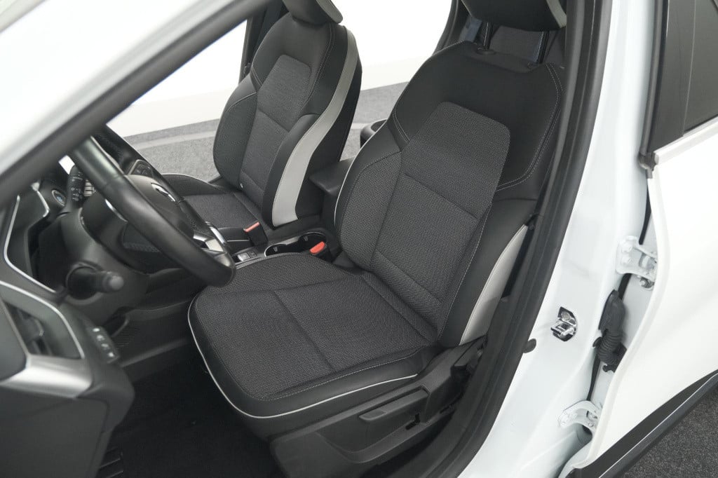 Renault Captur 1.6 e-tech plug-in hybrid 160 intens | trekhaak | camera | n