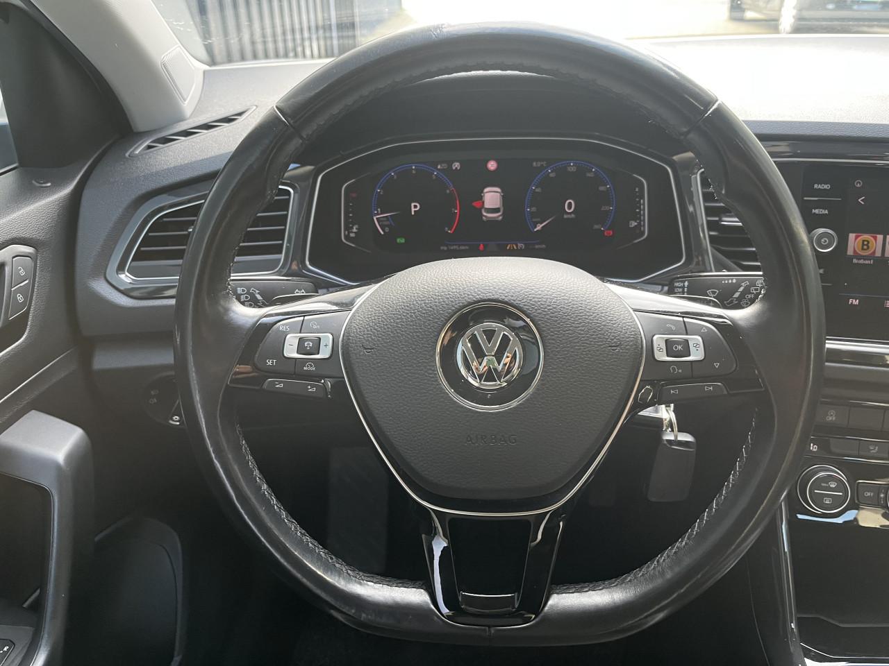 Volkswagen T-Roc 1.5 TSI Sport*NL-AUTO*DSG*TREKHAAK*