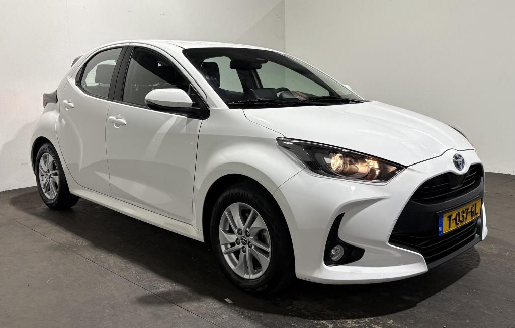 Toyota Yaris 1.5 hybrid active| stoel+ stuur verw| adap.cruise| camera