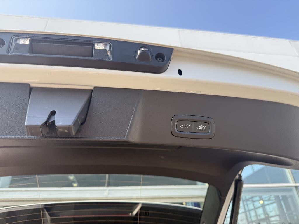 Volvo XC40 t5 262pk recharge ultimate dark| panodak| trekhaak| adap.cruise|